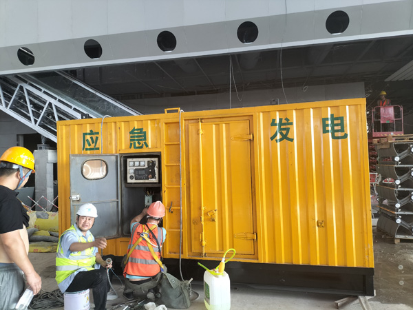 开封怎样判断空气滤清器是否需要更换？